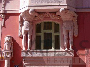 Historic facade - For Rent; 2-bedroom Apartment (115m2), Prague 1 - Josefov 