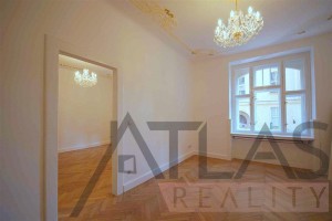 Beautiful rooms and chandeliers - For Rent; 2-bedroom Apartment (115m2), Prague 1 - Josefov