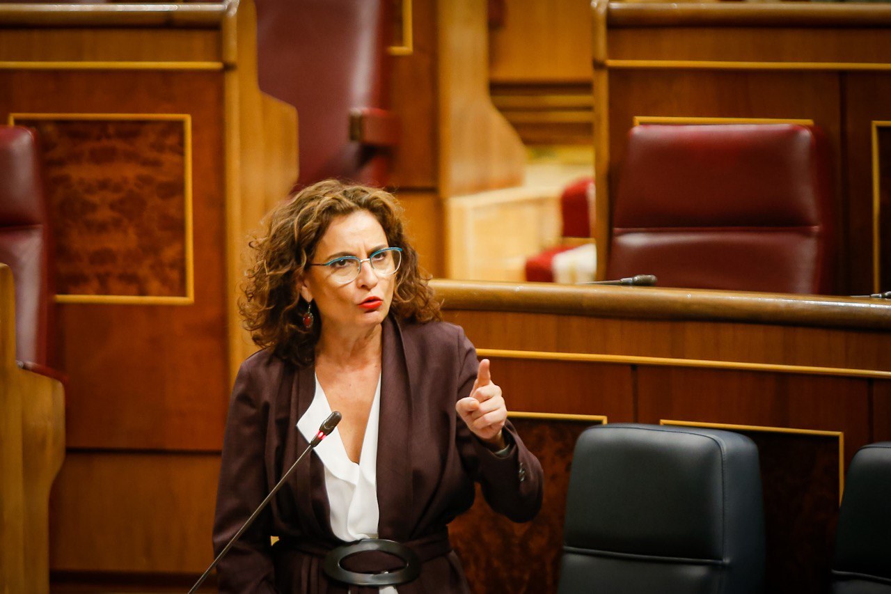 Španělská ministryně financí María Jesús Montero