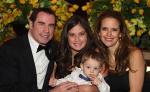hollywoodský herec John Travolta a rodina - Kelly Preston, Benjamin, Ella Bleu