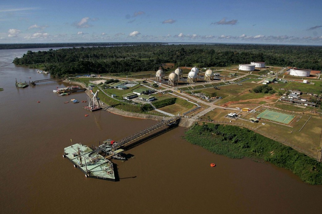 Obilní terminál v Santarem je jedním z několika přístavů, které vyvážejí sóju a kukuřici pěstované v jižní Amazonii.