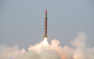Pákistán odtestoval svou 1. námořní nukleární raketu, v Indickém oceánu