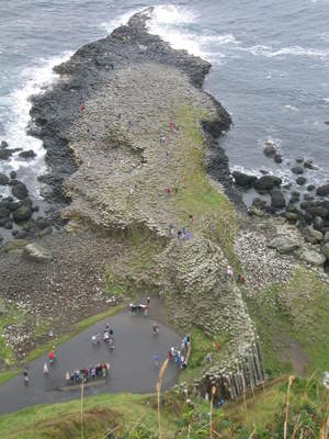 Giant's Causeway - česky Obrův chodník, je zvláštní geologický útvar v Severním Irsku přibližně tři kilometry od města Bushmills, který se řadí mezi kamenné varhany.